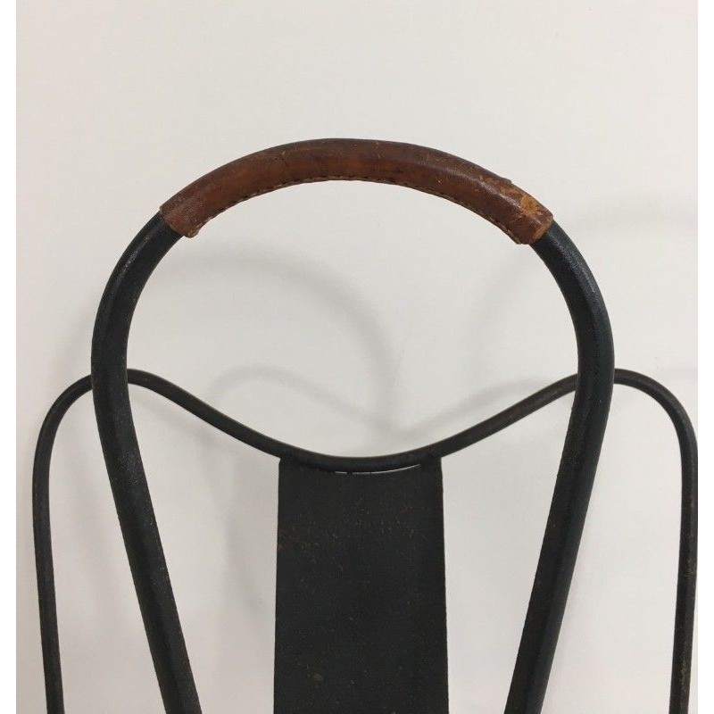 Magazine Rack in Black Lacquered Metal and Brown Leather, Attributed to Jacques Adnet. Circa 1940