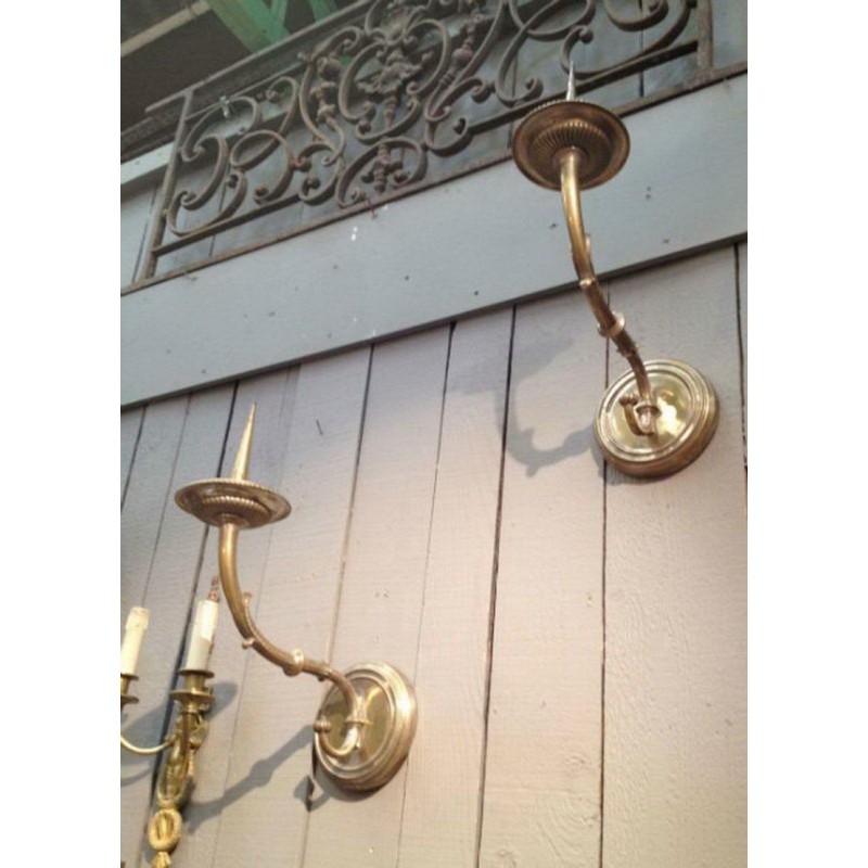 Important Pair of Bronze Wall Sconces. 18th Century