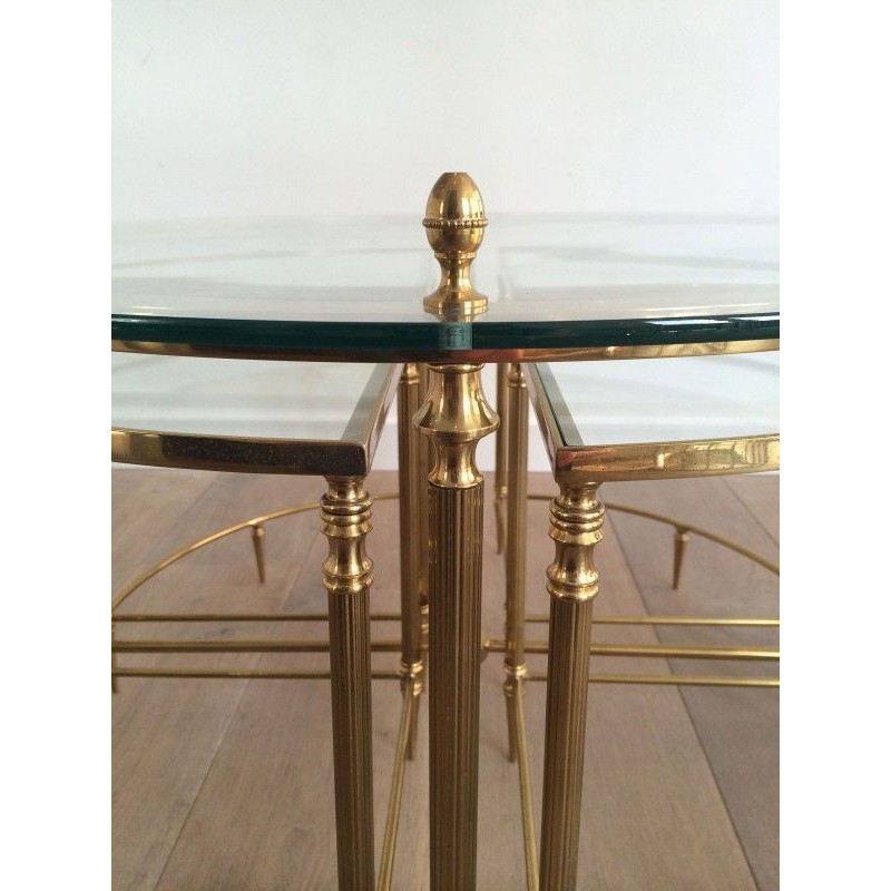 Table basse ronde en Laiton de Style Néoclassique de la Maison Baguès