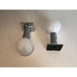 Suite d'appliques ou suspensions en chrome et boules d'opaline blanches