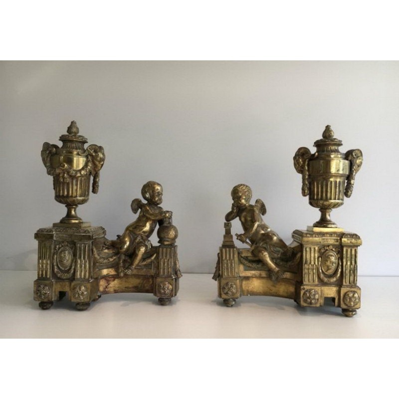 Paire de chenets en bronze ciselé figurant