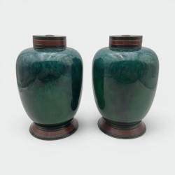 Pair of Sèvres Porcelain Covered Vases with Emerald Glaze, Art Deco Period.