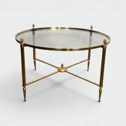 Round Neoclassical Brass Coffee Table with Fluted Uprights and Pinecone Finials, Glass Top, Maison Baguès, Circa 1940