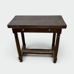 Portuguese Folding-Top Table in Walnut with Detached Columns and Stretcher, 18th Century.