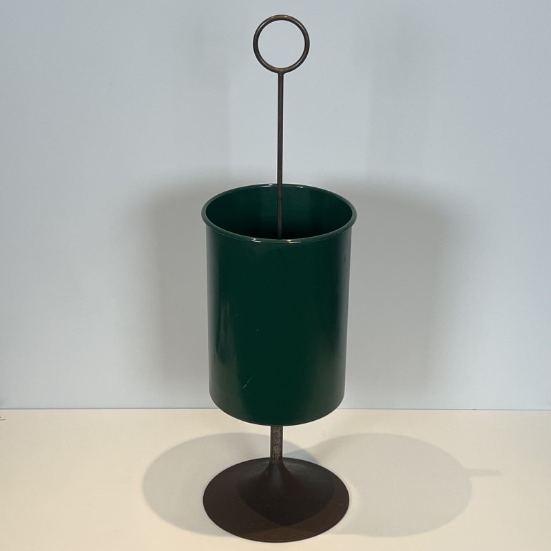 Green Lacquered Metal Umbrella Stand with Tulip Base and R | Maison Barrois