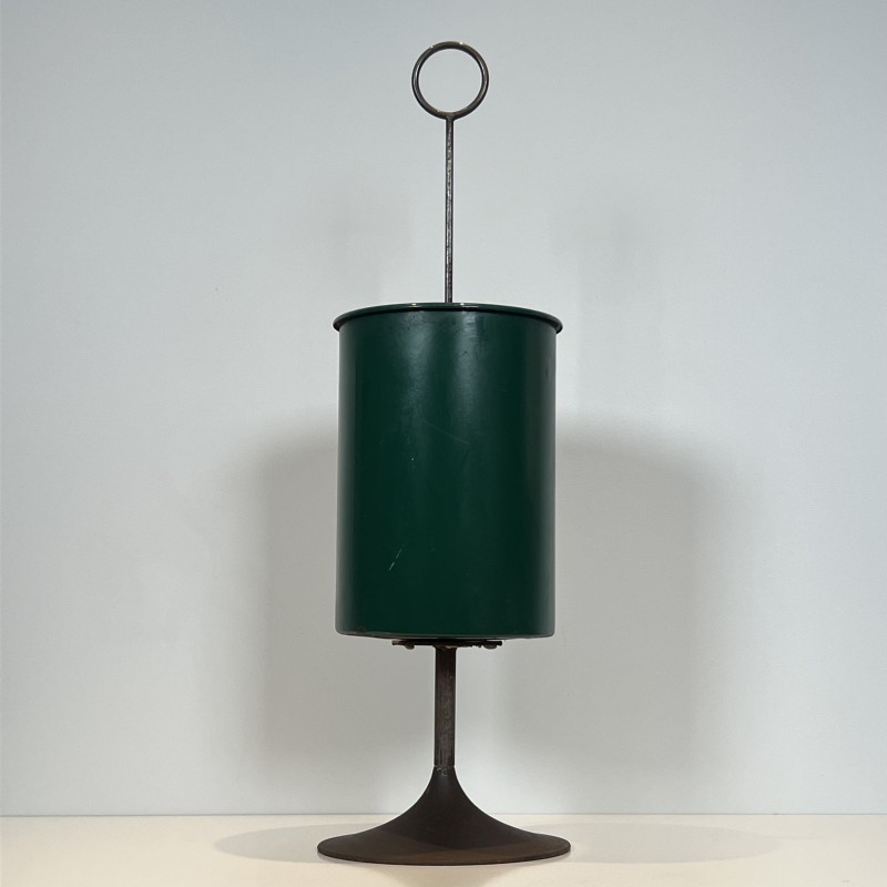 Green Lacquered Metal Umbrella Stand with Tulip Base and R | Maison Barrois