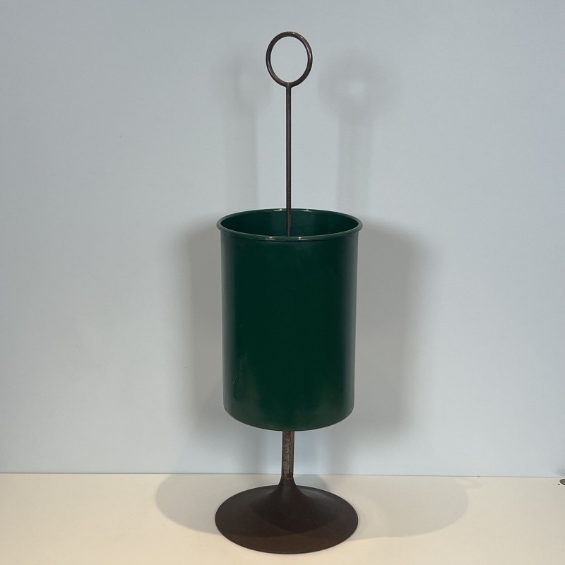 Green Lacquered Metal Umbrella Stand with Tulip Base and R | Maison Barrois