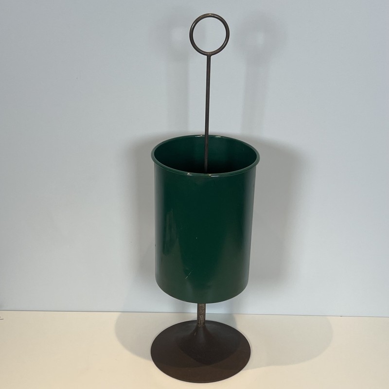 Green Lacquered Metal Umbrella Stand with Tulip Base and R | Maison Barrois