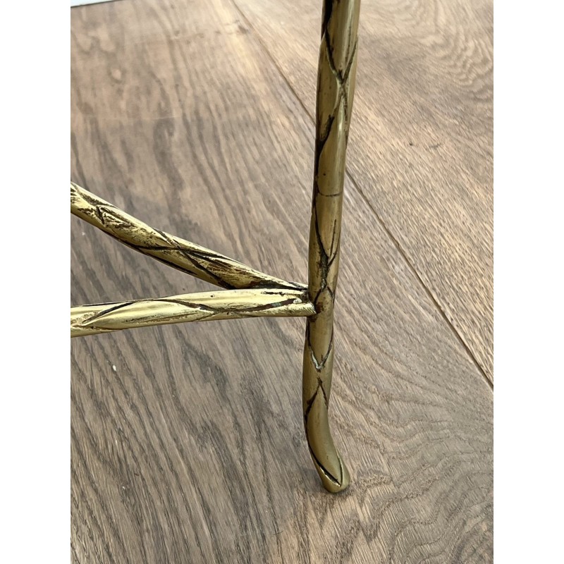 Tripod Pedestal Table in Chased Bronze with Foliage Decoration, Neoclassical, French Work, by Maison Baguès, circa 1940