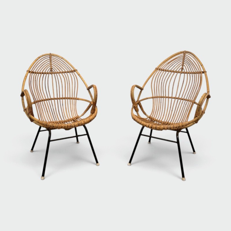 Pair of Basket Armchairs in Rattan with Black Lacquered Metal Base, 1960s Work