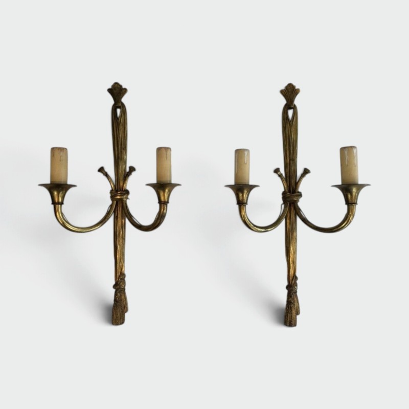 Important Pair of Louis XVI-Style Bronze Wall Sconces with Bows and Ribbons. Circa 1950